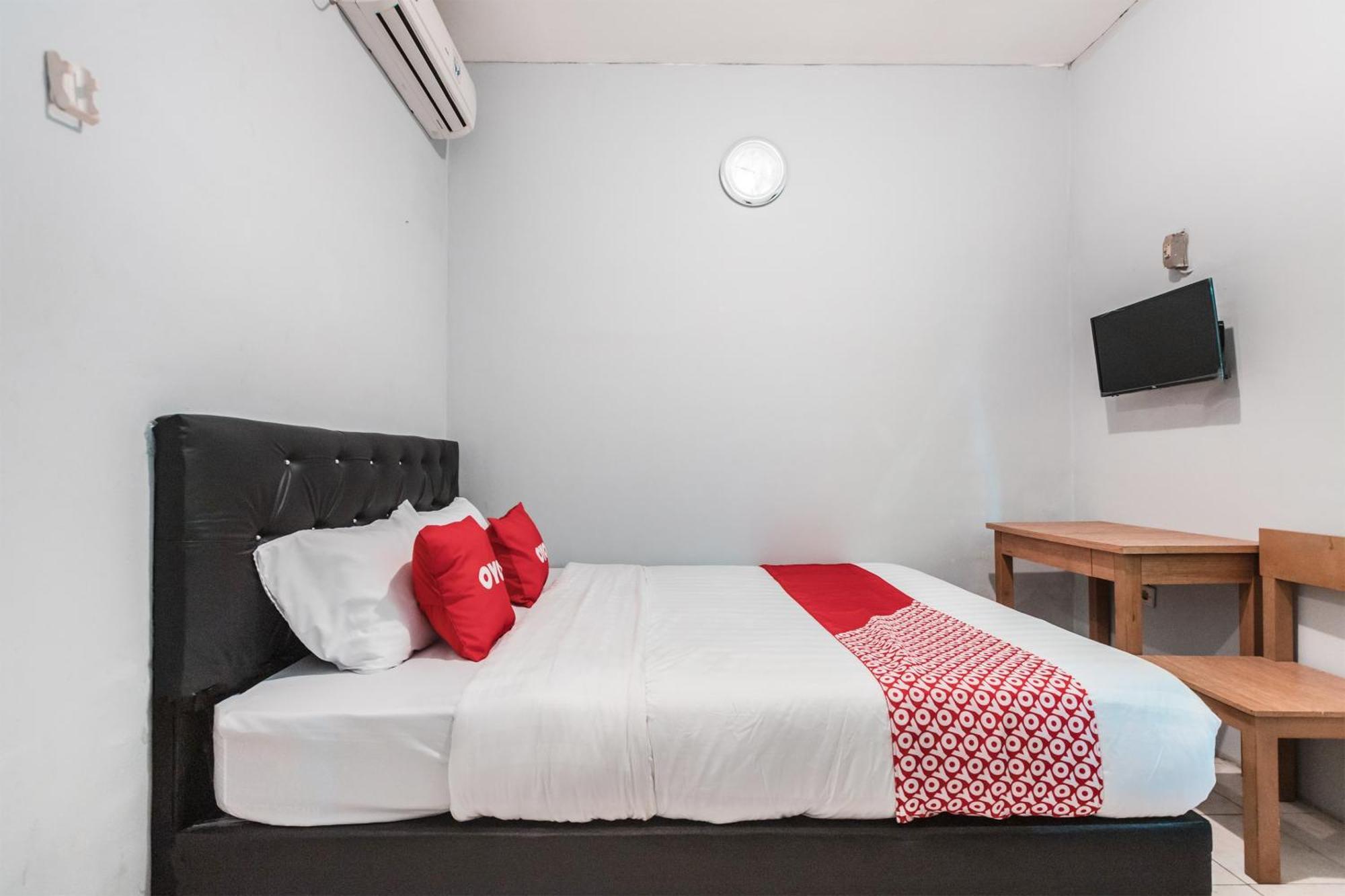 בקאסי Oyo Living 1756 Amira Guest House מראה חיצוני תמונה