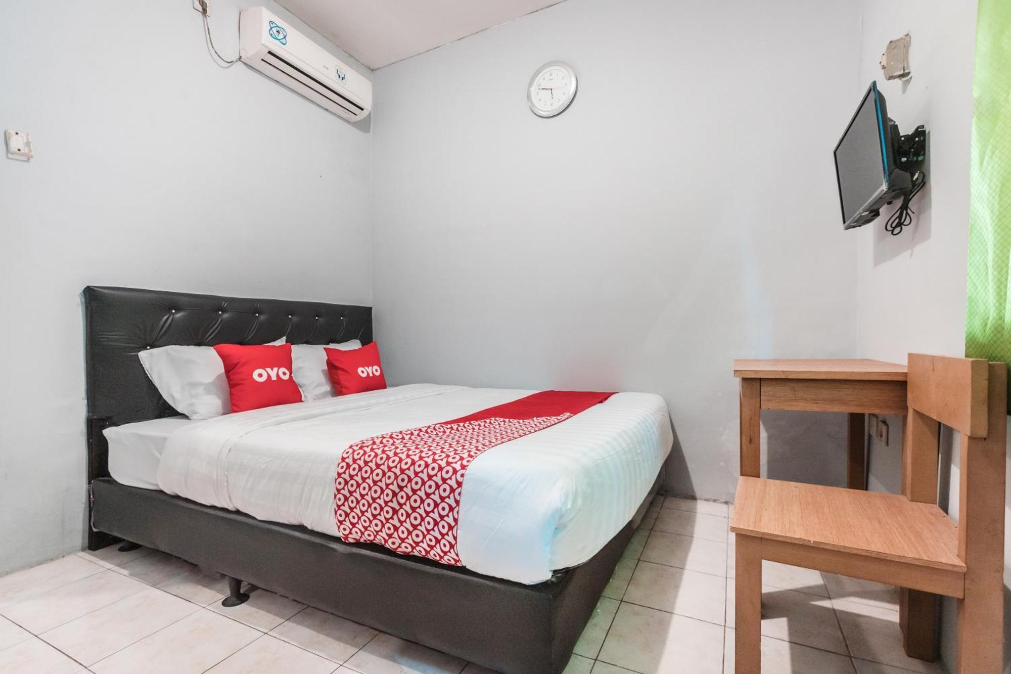 בקאסי Oyo Living 1756 Amira Guest House מראה חיצוני תמונה