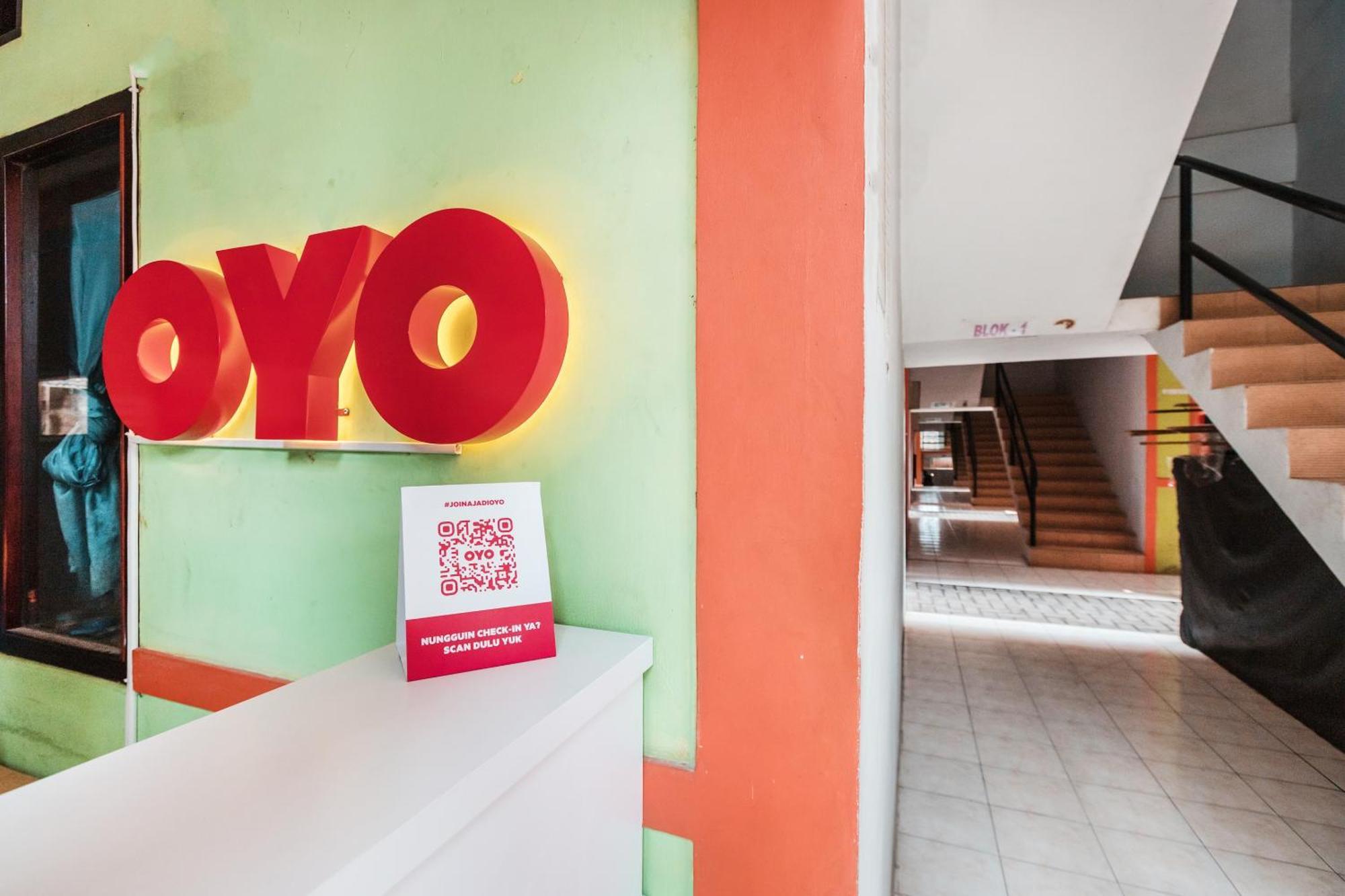 בקאסי Oyo Living 1756 Amira Guest House מראה חיצוני תמונה